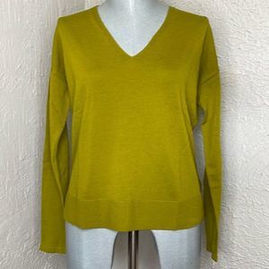 Banana Republic merino wool sweater